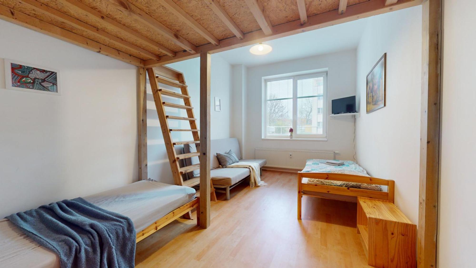 Apartman Topolova 912B Миловице Екстериор снимка