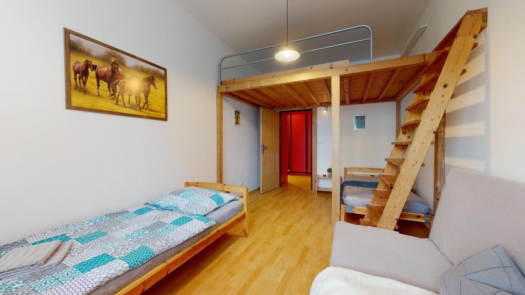 Apartman Topolova 912B Миловице Екстериор снимка
